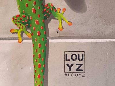 Lézard vert de LOUYZ — Street art à Paris
