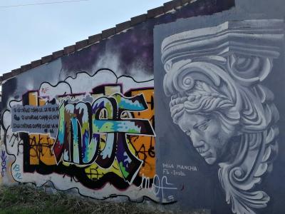 Caryatide baroque Dua Mancha — Street art à Bouguenais