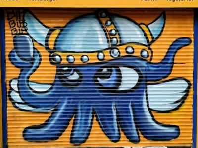Viking Octopus on Rolling Shutter — Street art in Nantes