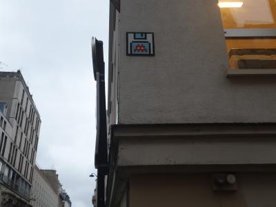 Space Invader Mouffetard — Street art in Paris