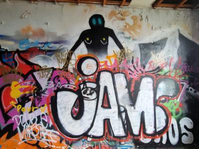 Black Figure — Street art in Grenoble
