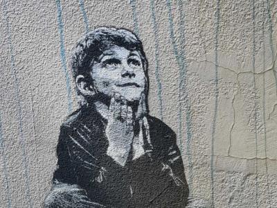 Enfant pensif - street art minimaliste — Street art à Étaples