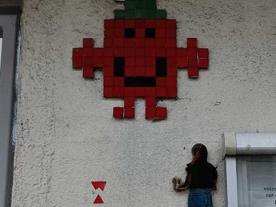 Monsieur Tomate par Waldo — Street art de Waldo à Nantes