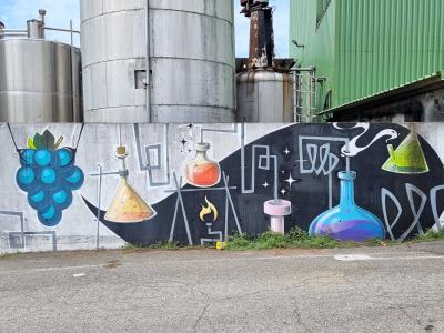 The Flasks and the Blue Grapes — Street art in Vallon-Pont-d'Arc