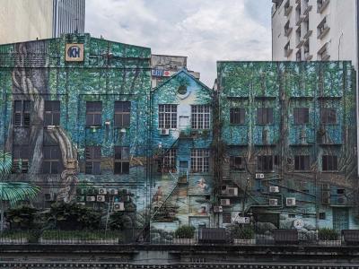 Forêt tropicale géante, Kuala Lumpur — Street art à Kuala Lumpur