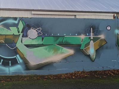 Folded Green and Gold Lettering — Street art in Nantes