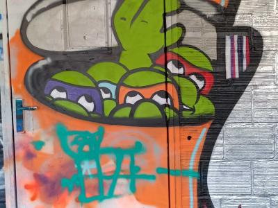 Tortues Ninja dans une pizza — Street art à Rennes