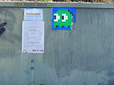 Fantome vert Space Invaders — Street art à Saint-Jean-de-Boiseau