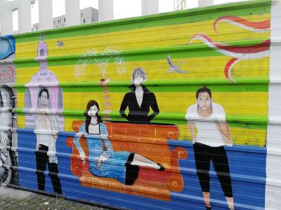 Colorful Pop Manga Characters — Street art in Nantes