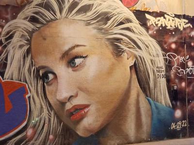 Hyperrealistic Portrait of a Blonde Woman — Street art in Paris