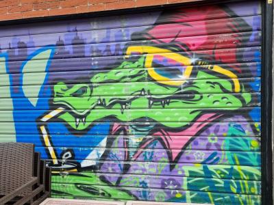 Swag Crocodile with Yellow Glasses — Street art in Clermont-Ferrand