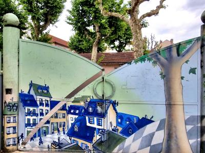 Mural maison bleue-jaune arbre architecture — Street art à Grenoble