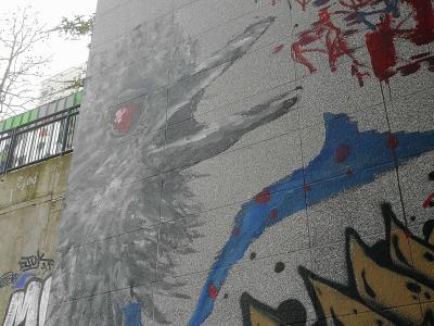 Corbeau aux Ailes Déployées — Street art à Paris