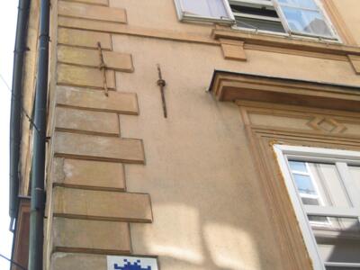 LJU_13, Space Invader on Židovska ulica 1–5 — Street art by Invader in Ljubljana