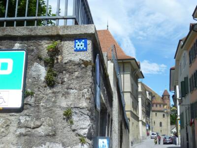 LSN_12, Space Invader on Rue Cité-devant 2 — Street art by Invader in Lausanne