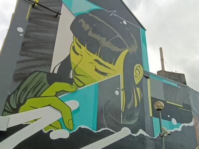 Demoiselle à l'Éventail — Street art de Mites à Saint-Brieuc