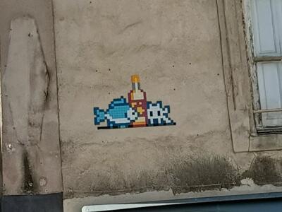 Scène 8-bit du tunnel Saint-Charles — Street art de Invader à Marseille