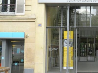 PA_24, Space Invader de l'avenue des Gobelins — Street art de Invader à Paris