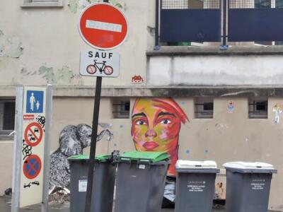 PA_25, Space Invader on Rue de la Corderie — Street art by Invader in Paris