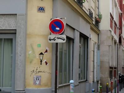 PA_47, Space Invader du passage de la Main d'Or — Street art de Invader à Paris