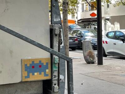 PA_58, Space Invader at 26 Rue Louise-Weiss — Street art by Invader in Paris