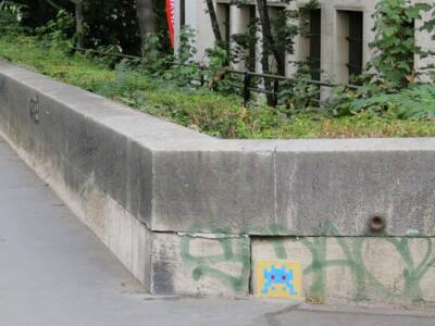 PA_64, Space Invader on Avenue du Président-Wilson — Street art by Invader in Paris