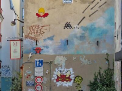 PA_133, Space Invader on Faubourg Saint-Antoine — Street art by Invader in Paris