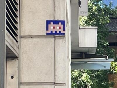 LDN_19, Space Invader de Barrett Street — Street art de Invader à London