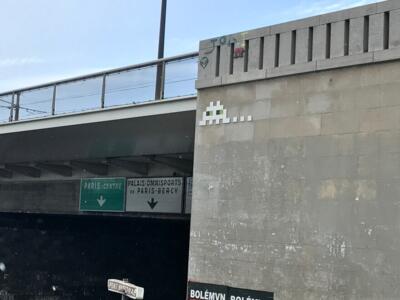 PA_202, Space Invader on Quai de Bercy — Street art by Invader, A2 in Paris