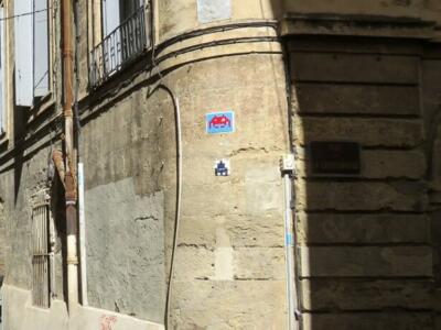 MPL_08, Space Invader de la rue de la Carbonnerie — Street art de Invader à Montpellier