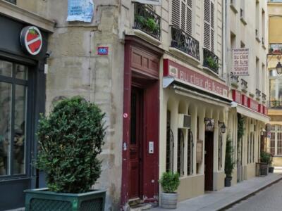PA_232, Space Invader de la rue Française — Street art de Invader à Paris