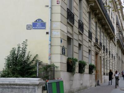 PA_424, Space Invader on 15 Avenue du Président Wilson — Street art by Invader in Paris
