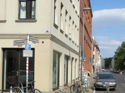 BRL_05, Space Invader de Koppenplatz — Street art de Invader à Berlin