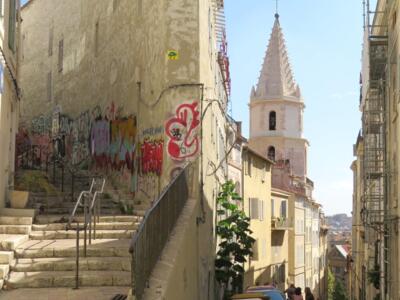 MARS_09, Space Invader on 1 Rue des Moulins — Street art by Invader in Marseille