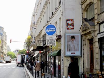 PA_590, Space Invader on Rue Étienne Marcel — Street art by Invader in Paris