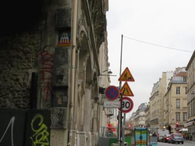 PA_612, Space Invader on Rue du Renard — Street art by Invader in Paris