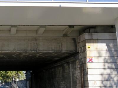 PA_623, Space Invader du quai Panhard et Levassor — Street art de Invader à Paris
