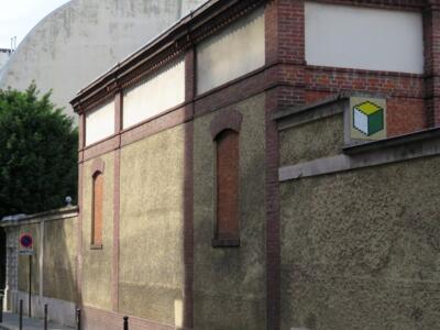 PA_651, Space Invader on 22 Rue Mesnil — Street art by Invader in Paris