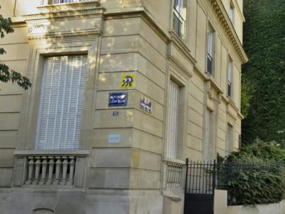 PA_719, Space Invader de la rue Camille Desmoulins — Street art de Invader à Paris