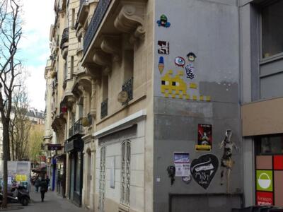 PA_742, Space Invader on 320 Rue des Pyrénées — Street art by Invader in Paris