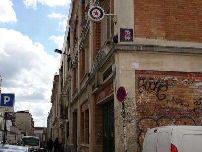 PA_744, Space Invader on 23 Rue Boyer — Street art by Invader in Paris