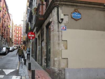 BBO_07, Space Invader on Calle de Hernani — Street art by Invader in Bilbao