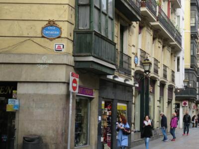 BBO_09, Space Invader on Calle Somera — Street art by Invader in Bilbao