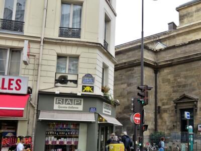 PA_756, Space Invader on 4 Rue Fléchier — Street art by Invader in Paris