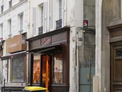 PA_740, Space Invader on Voie V/12 — Street art by Invader in Paris