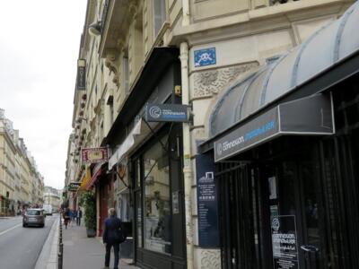 PA_864, Space Invader on 11 Rue Laferrière — Street art by Invader in Paris
