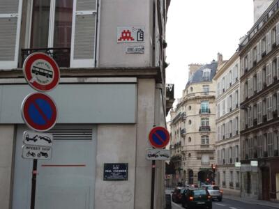 PA_866, Space Invader de la rue Blanche — Street art de Invader à Paris