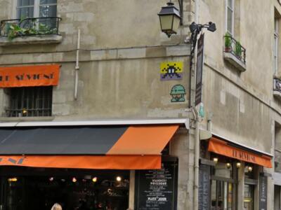 PA_878, Space Invader on Rue du Parc Royal — Street art by Invader in Paris