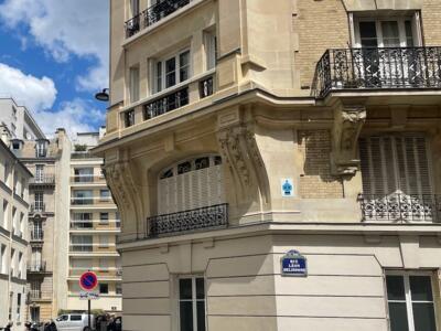 PA_901, Space Invader on 3 Rue François Villon — Street art by Invader in Paris