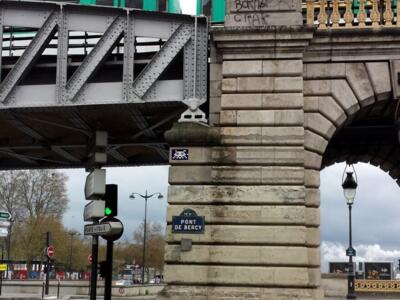 PA_921, Space Invader on Pont de Bercy — Street art by Invader in Paris